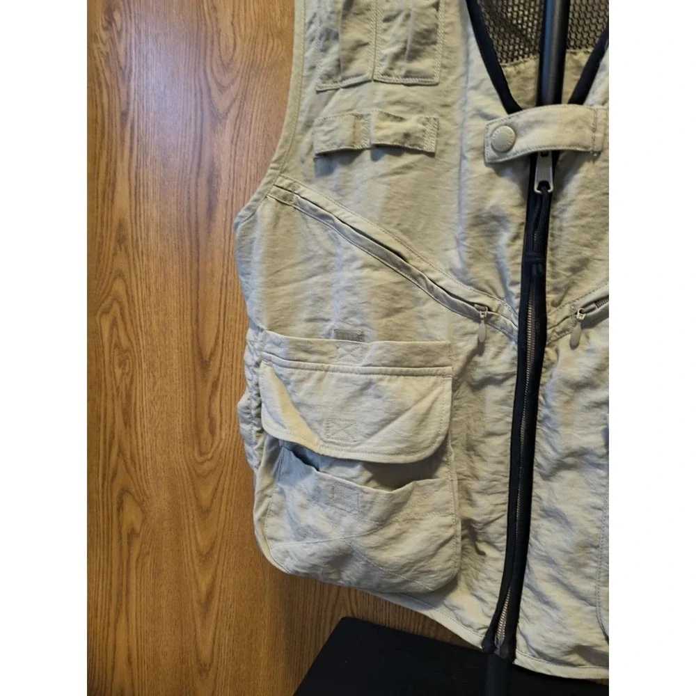 Columbia Vintage Vest - Men's Medium - Beige - Full Zip - Fishing - Outdoors